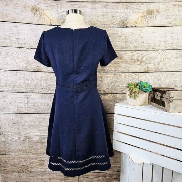 Lark & Ro Short Sleeve Fit and Flare Navy Dress Size 8 - Picture 3 of 9